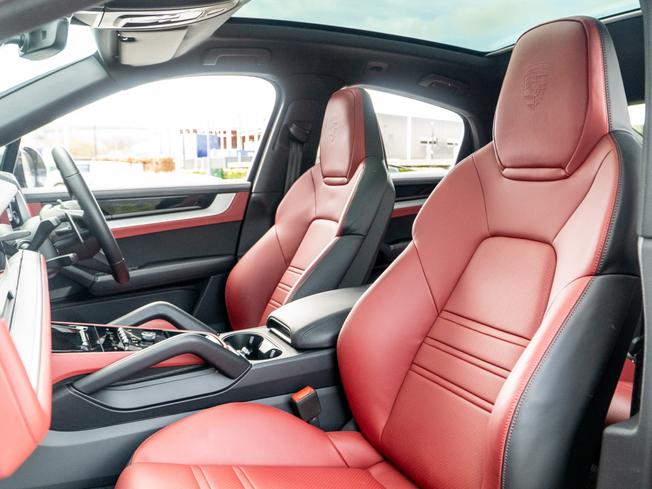 PORSCHE Cayenne Photo 14