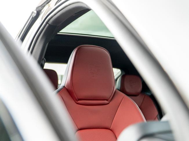 PORSCHE Cayenne Photo 16