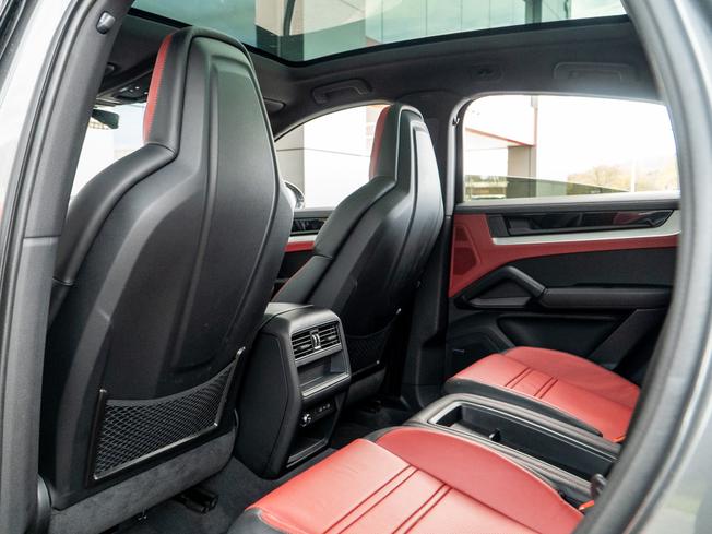 PORSCHE Cayenne Photo 18