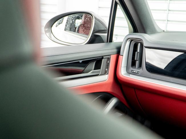 PORSCHE Cayenne Photo 25
