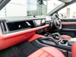 PORSCHE Cayenne Photo 3