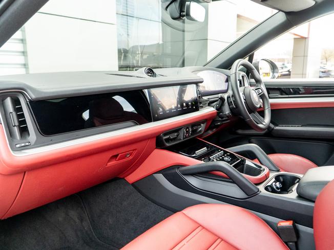 PORSCHE Cayenne Photo 3