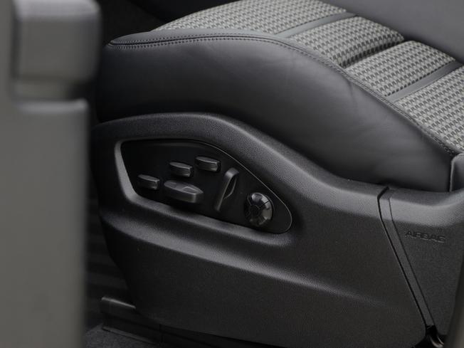 PORSCHE Cayenne Photo 32
