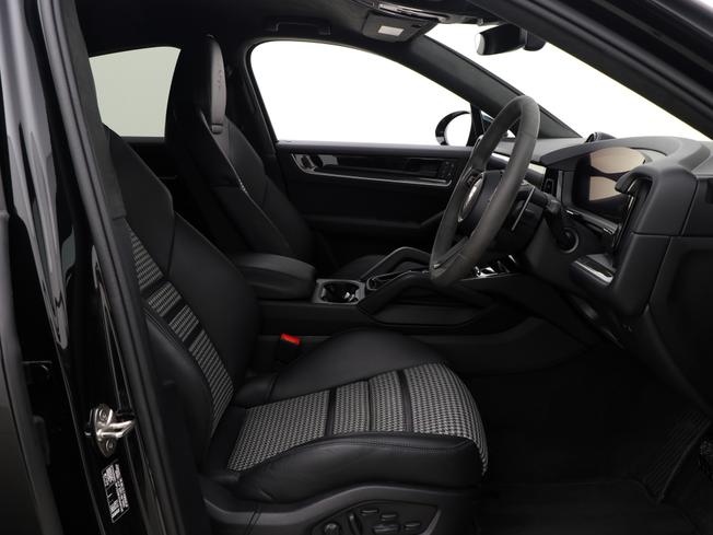 PORSCHE Cayenne Photo 35