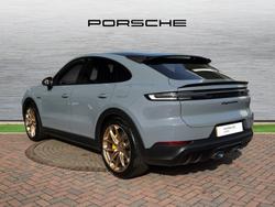 PORSCHE Cayenne Photo 2