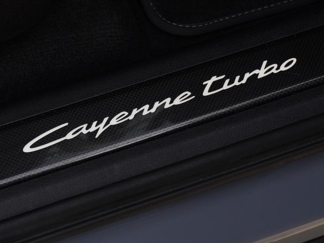 PORSCHE Cayenne Photo 21