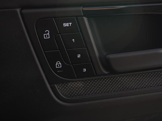 PORSCHE Cayenne Photo 24