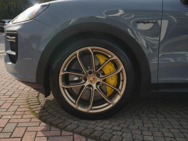 PORSCHE Cayenne Photo 4