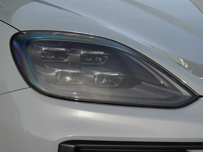 PORSCHE Cayenne Photo 40