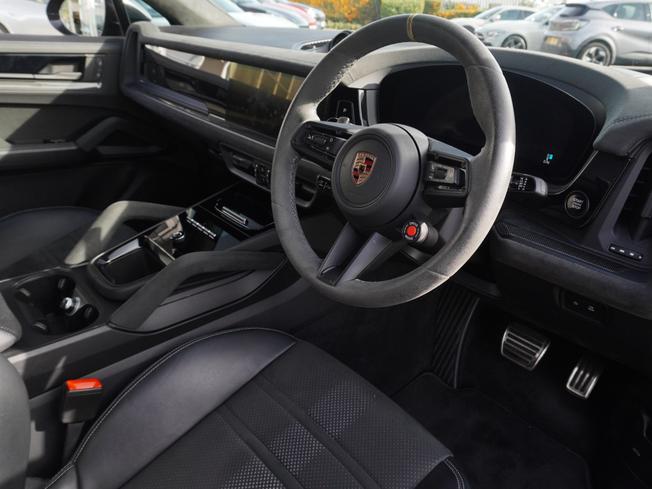 PORSCHE Cayenne Photo 8