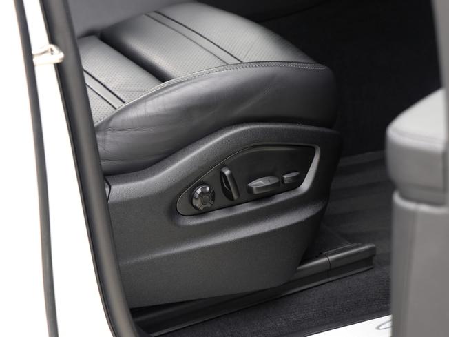 PORSCHE Cayenne Photo 31