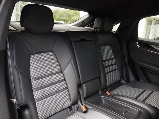 PORSCHE Cayenne Photo 10