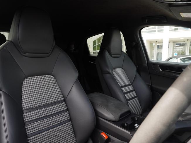 PORSCHE Cayenne Photo 11