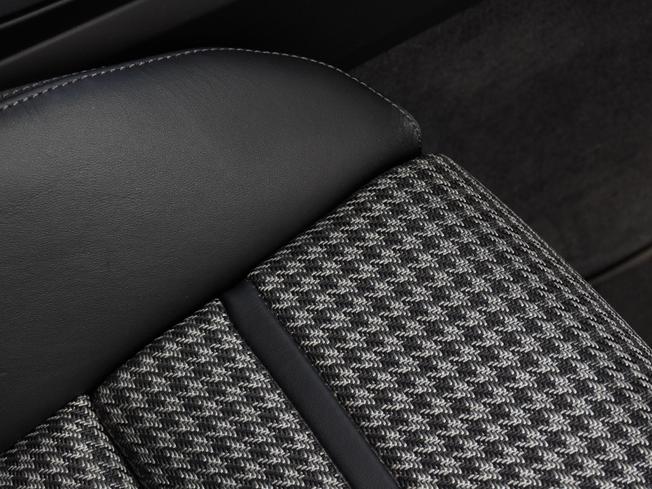 PORSCHE Cayenne Photo 15