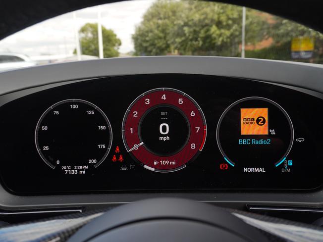 PORSCHE Cayenne Photo 16