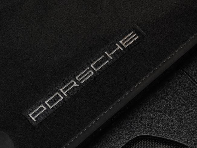 PORSCHE Cayenne Photo 34