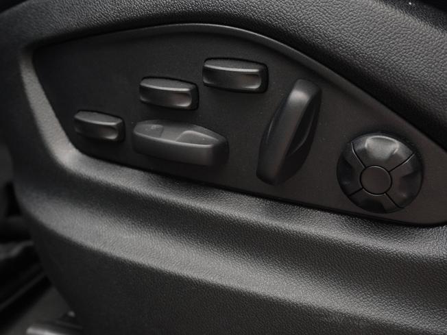 PORSCHE Cayenne Photo 35