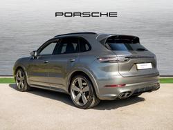 PORSCHE Cayenne Photo 2