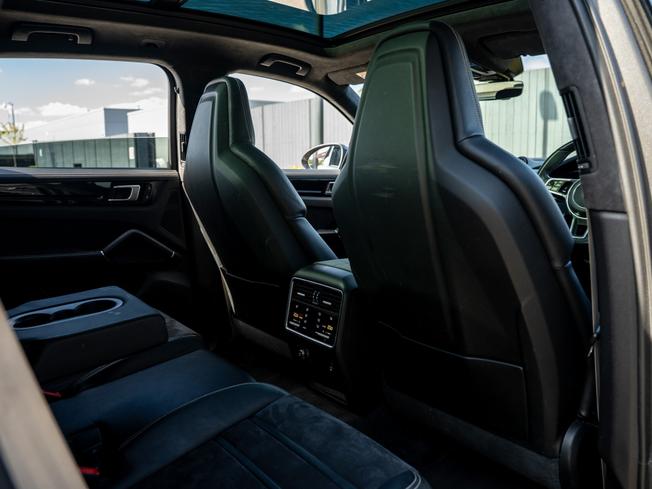 PORSCHE Cayenne Photo 20