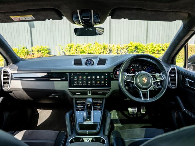 PORSCHE Cayenne Photo 23