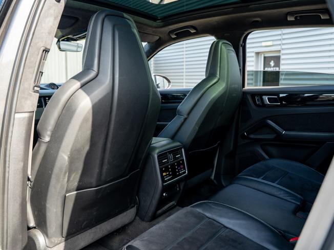 PORSCHE Cayenne Photo 25