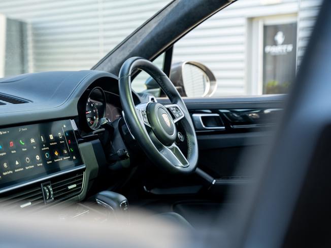 PORSCHE Cayenne Photo 27