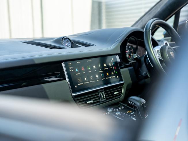 PORSCHE Cayenne Photo 29