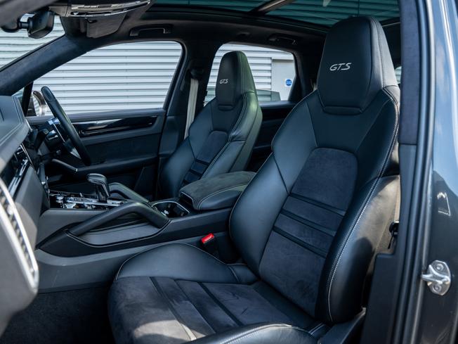 PORSCHE Cayenne Photo 30