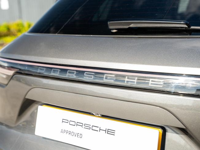 PORSCHE Cayenne Photo 34