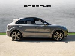 PORSCHE Cayenne Photo 4