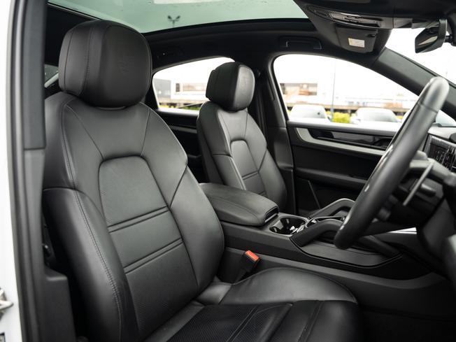 PORSCHE Cayenne Photo 15