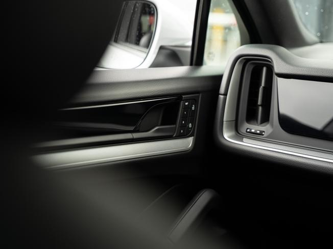 PORSCHE Cayenne Photo 26