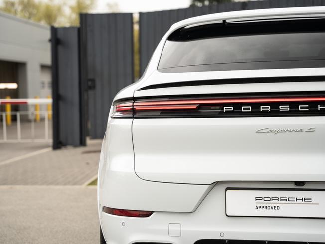 PORSCHE Cayenne Photo 29