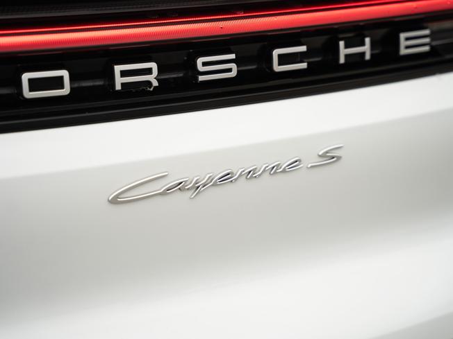 PORSCHE Cayenne Photo 36