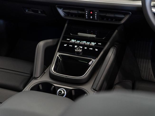 PORSCHE Cayenne Photo 25