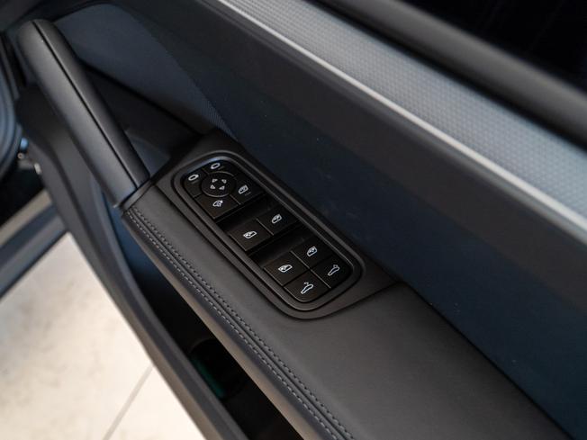 PORSCHE Cayenne Photo 30