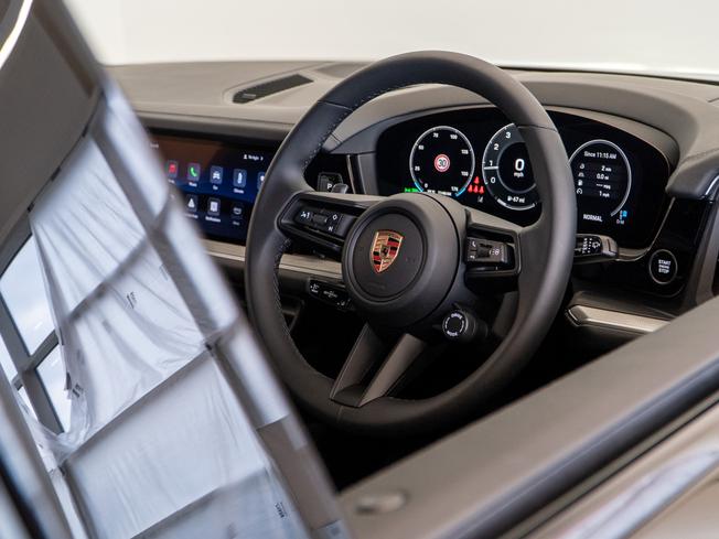 PORSCHE Cayenne Photo 9