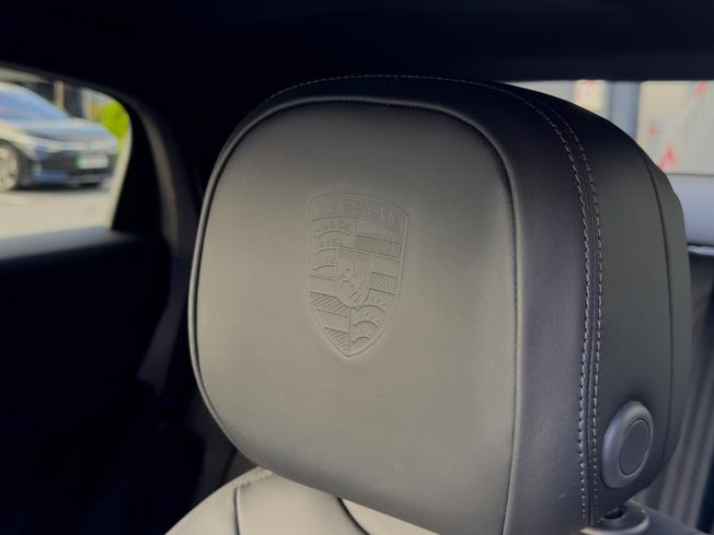 PORSCHE Cayenne Photo 15
