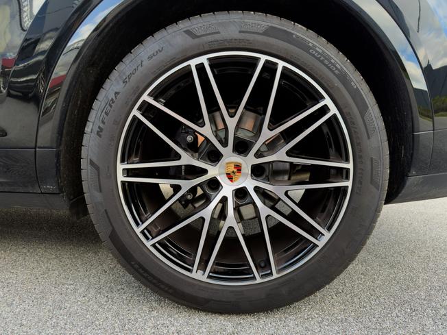PORSCHE Cayenne Photo 4