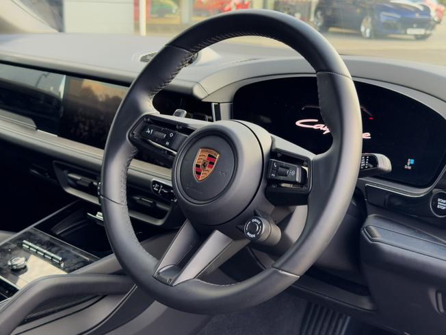 PORSCHE Cayenne Photo 8