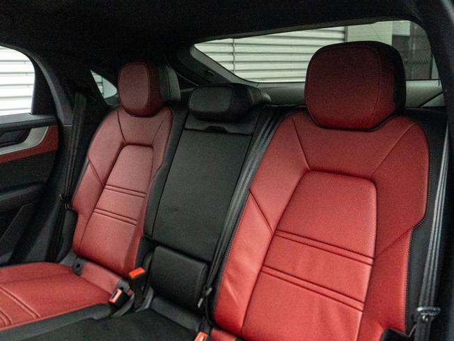 PORSCHE Cayenne Photo 15