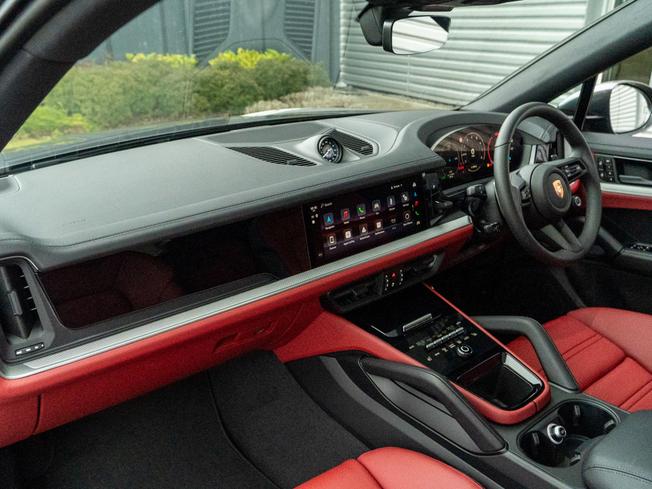 PORSCHE Cayenne Photo 3