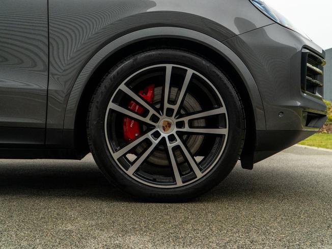 PORSCHE Cayenne Photo 4