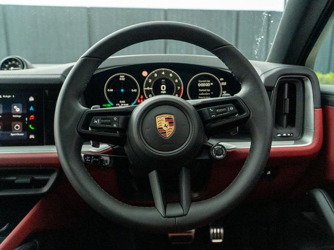 PORSCHE Cayenne Photo 8