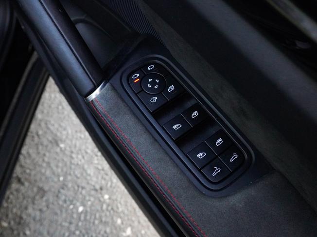 PORSCHE Cayenne Photo 25