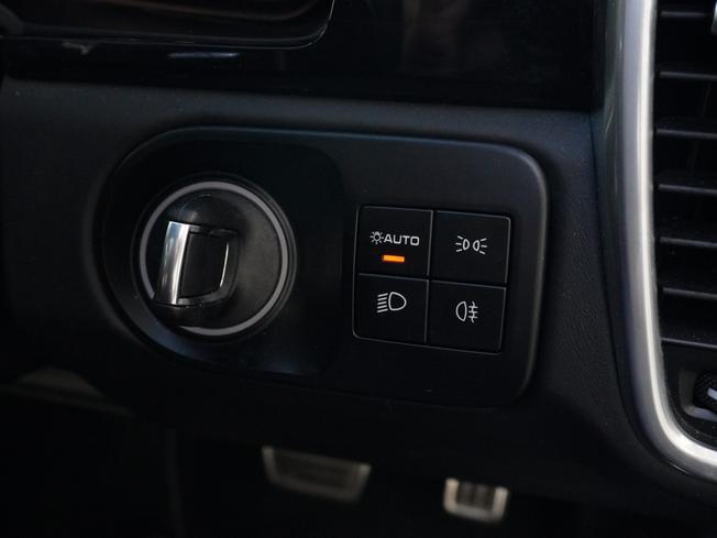 PORSCHE Cayenne Photo 27