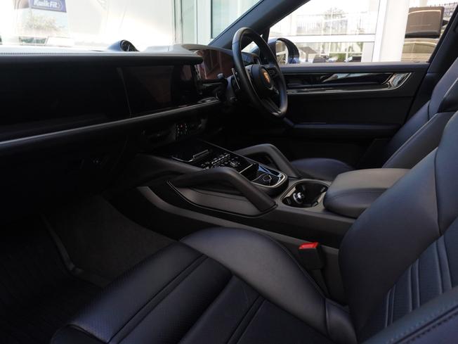 PORSCHE Cayenne Photo 3