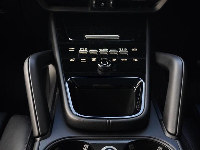 PORSCHE Cayenne Photo 30