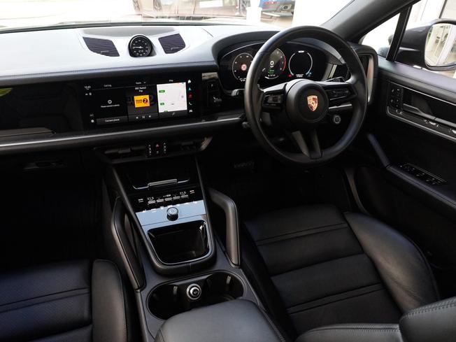 PORSCHE Cayenne Photo 8