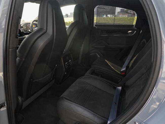 PORSCHE Cayenne Photo 19